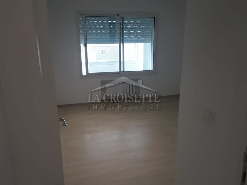 Appartement S+3 à La Soukra